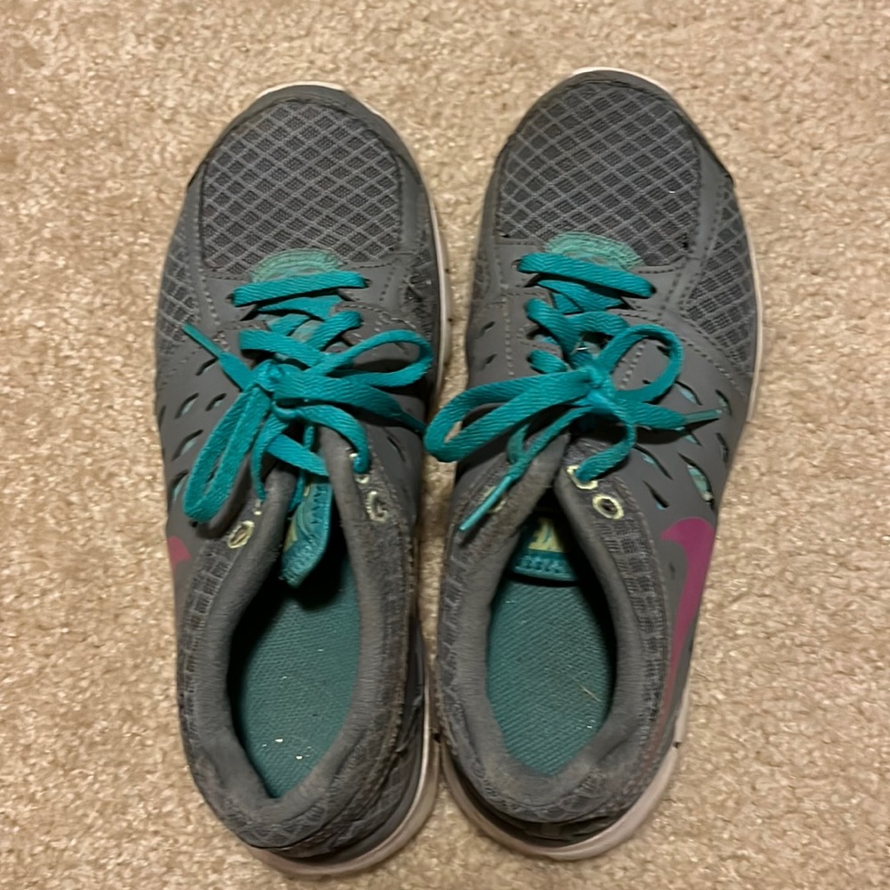 Nike free runs
